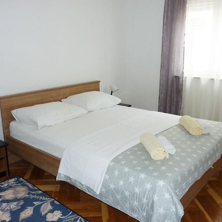 Apartments Bozica วีร์ ภายนอก รูปภาพ