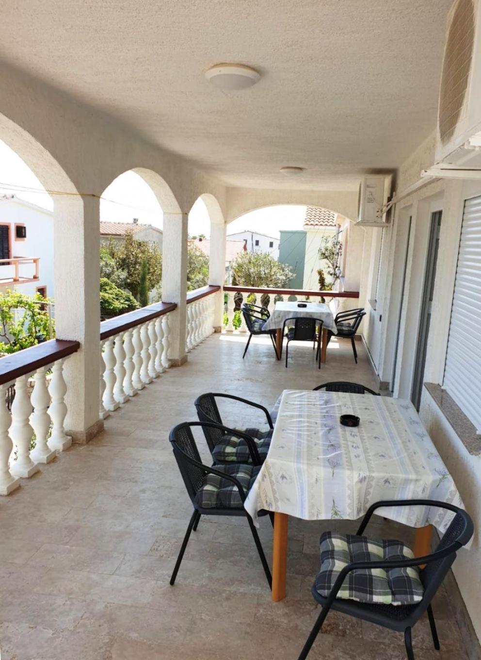 Apartments Bozica วีร์ ภายนอก รูปภาพ